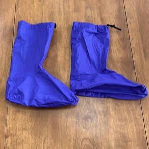 Patagonia, vintage, purple boot waterproof liners